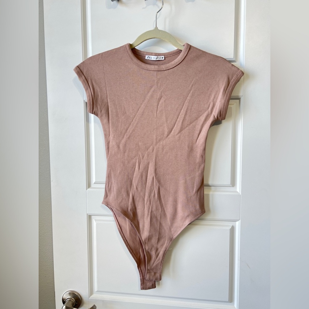 Zara ribbed Short Sleeve Bodysuit